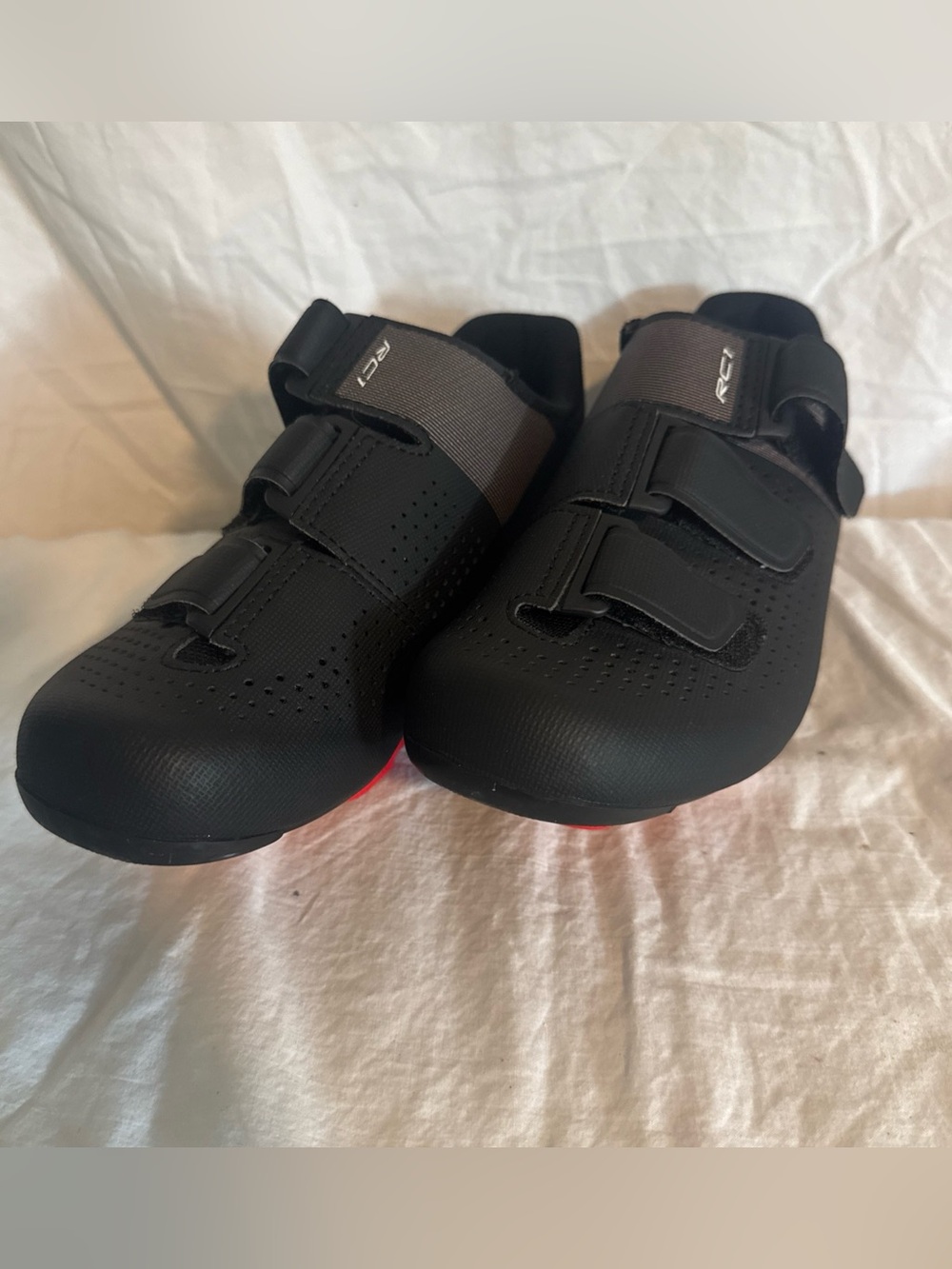 Shimano RC1 Women’s 6.5 Black Cycling Shoes with Velcro Straps and Clips